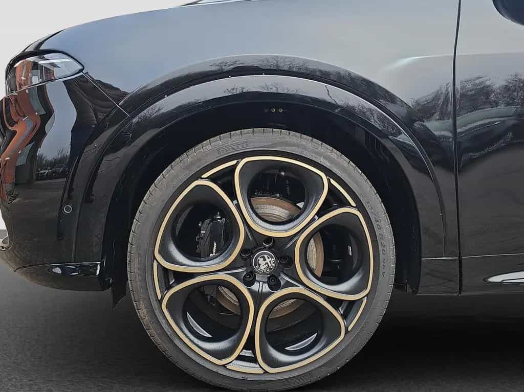 Alfa Romeo Tonale Intensa 1,5 VGT MHEV 20 Zoll 04/2026-photo-18
