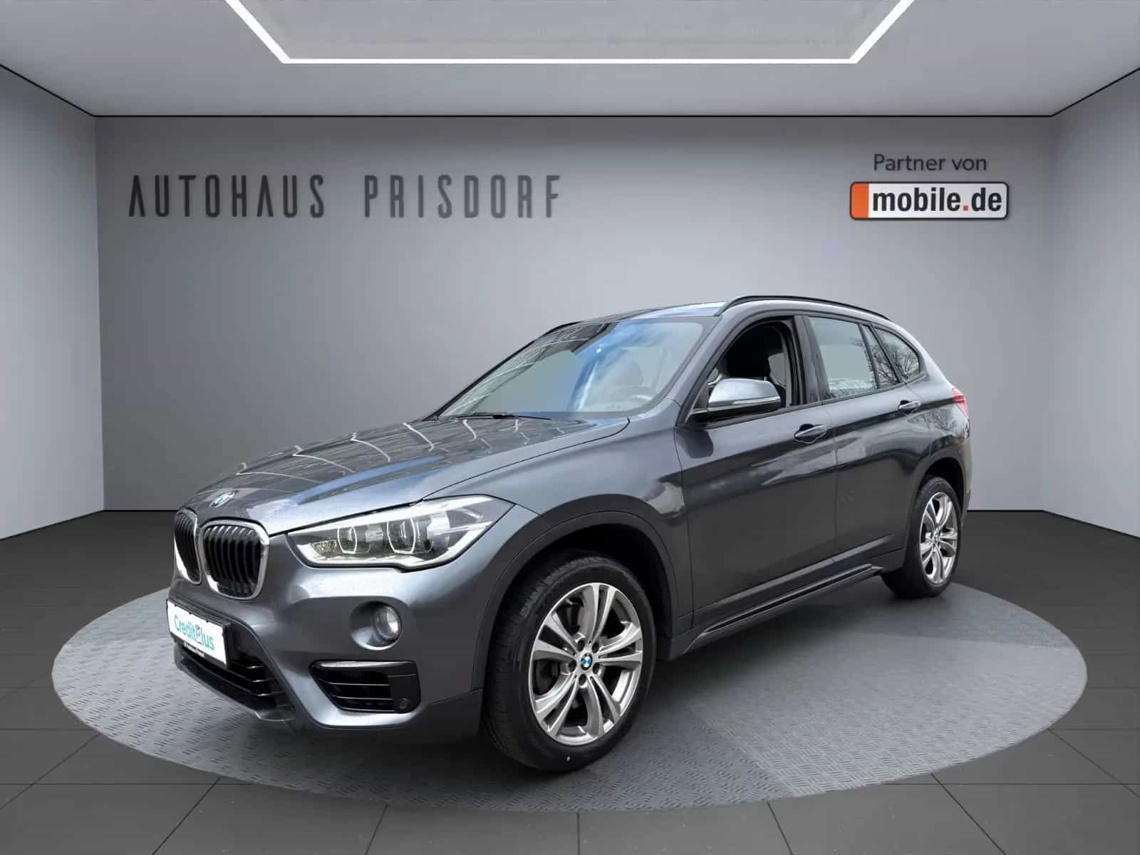 BMW X1 sDrive 20 i Sport Line/ unfallfrei/ AHK 12/2018-photo-0
