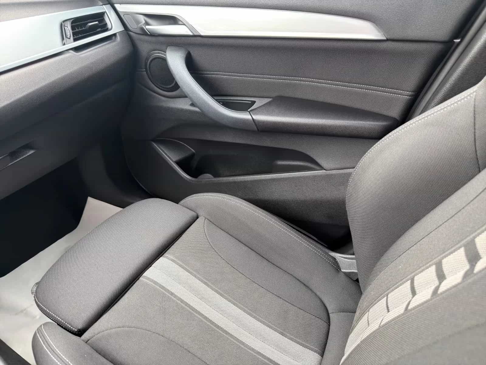 BMW X1 sDrive 20 i Sport Line/ unfallfrei/ AHK 12/2018-photo-18