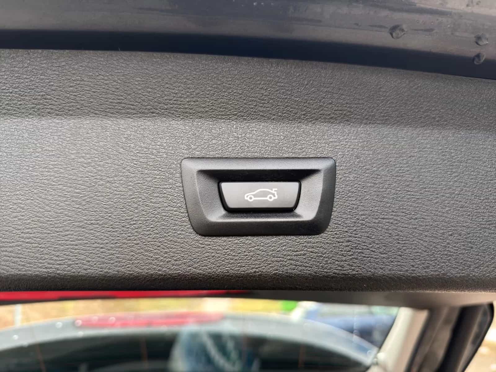 BMW X1 sDrive 20 i Sport Line/ unfallfrei/ AHK 12/2018-photo-22