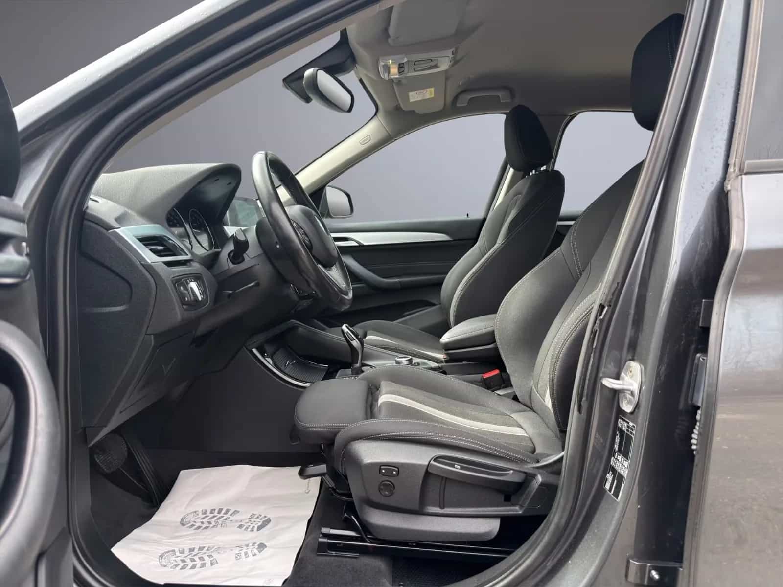 BMW X1 sDrive 20 i Sport Line/ unfallfrei/ AHK 12/2018-photo-8