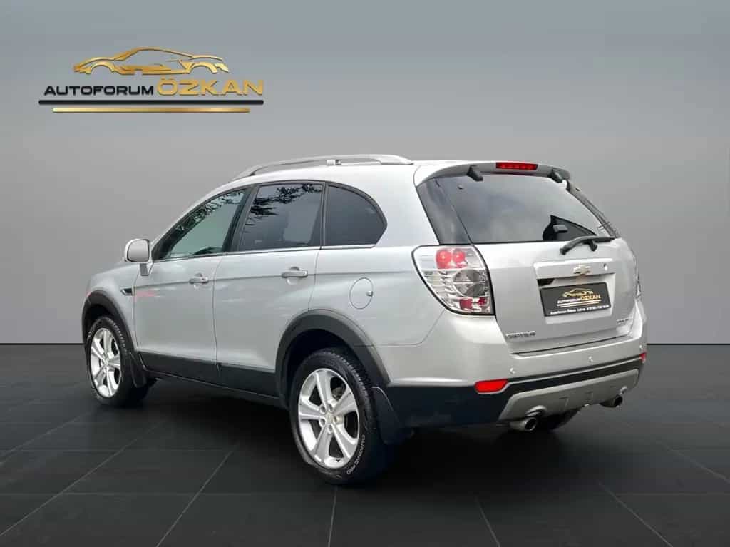 Chevrolet Captiva 2.2 D 7-Sitze Kamera AHK Leder Tempomat 04/2012-photo-6