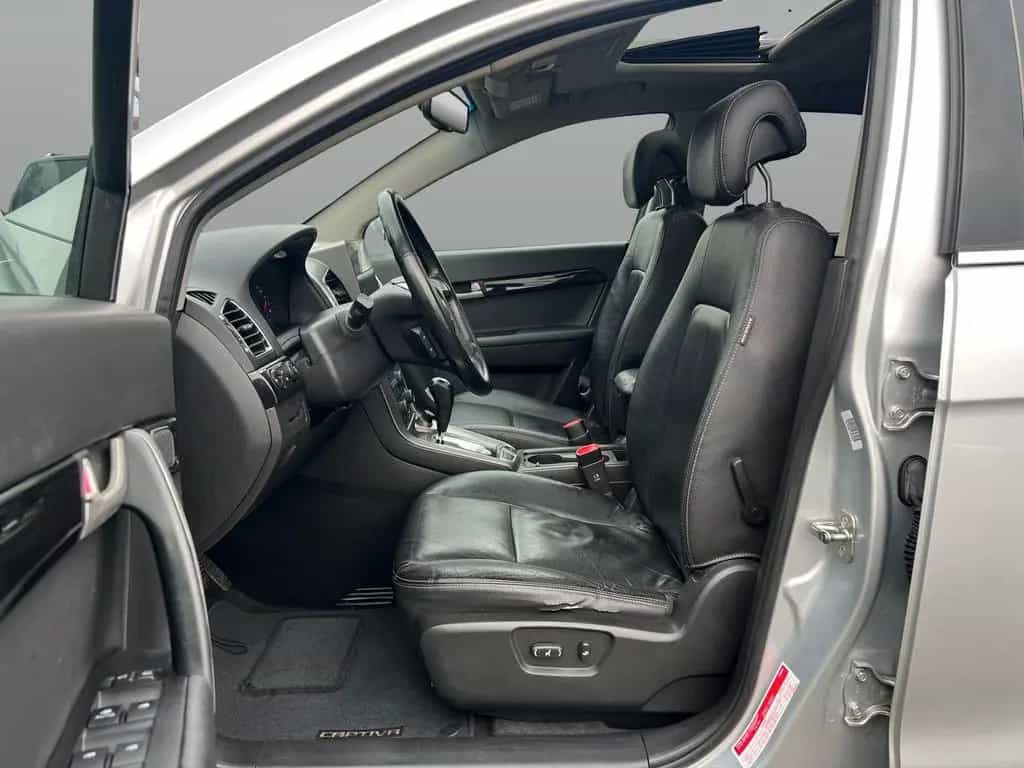 Chevrolet Captiva 2.2 D 7-Sitze Kamera AHK Leder Tempomat 04/2012-photo-9