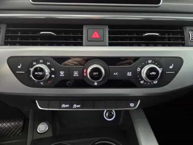 Audi A4 Avant S-Line¹ 2.0 TDI S-TRON MATRIX eHECK 8FA 04/2019-photo-17