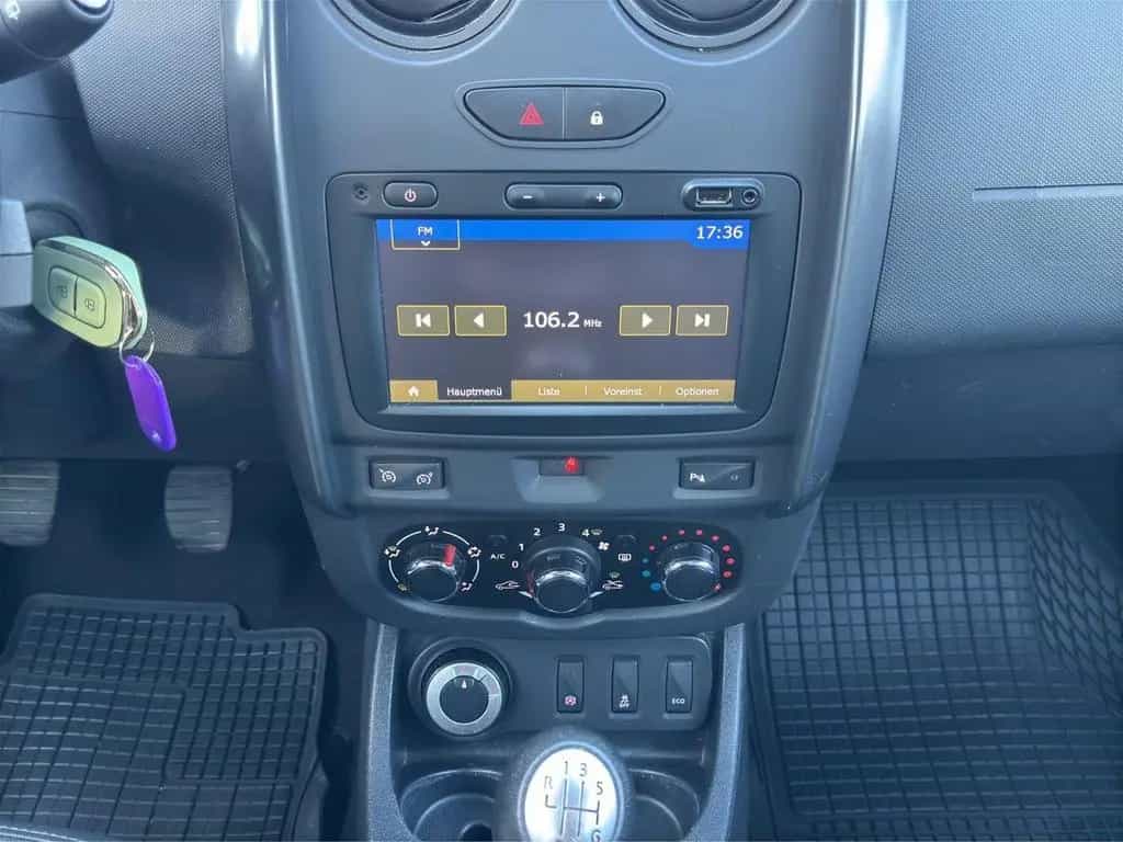Dacia Duster 1.2 Prestige 4x4 Leder Sitzheiz. Kamera 02/2017-photo-15