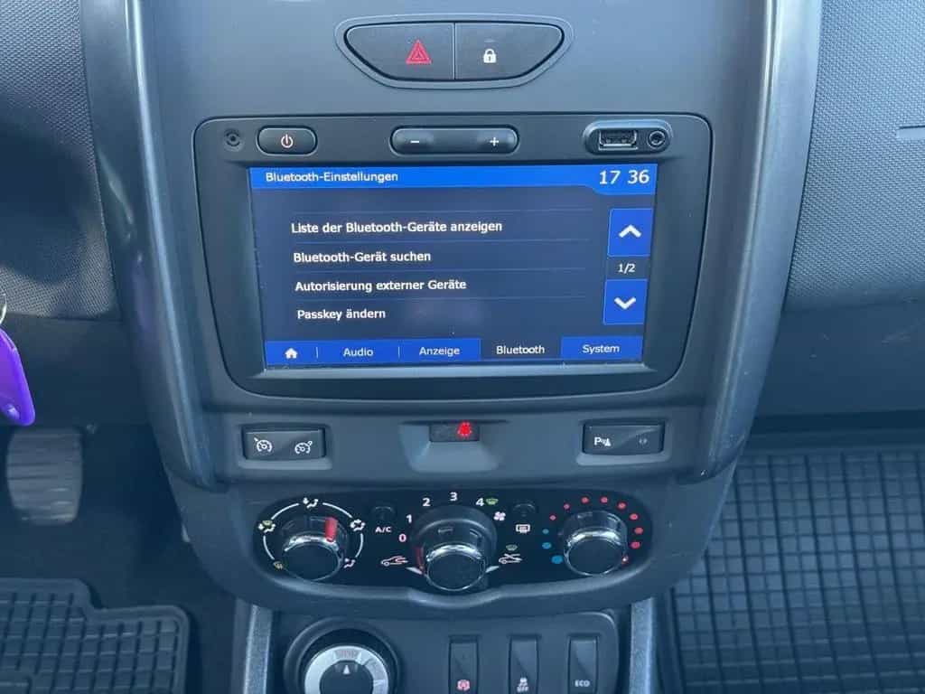 Dacia Duster 1.2 Prestige 4x4 Leder Sitzheiz. Kamera 02/2017-photo-17