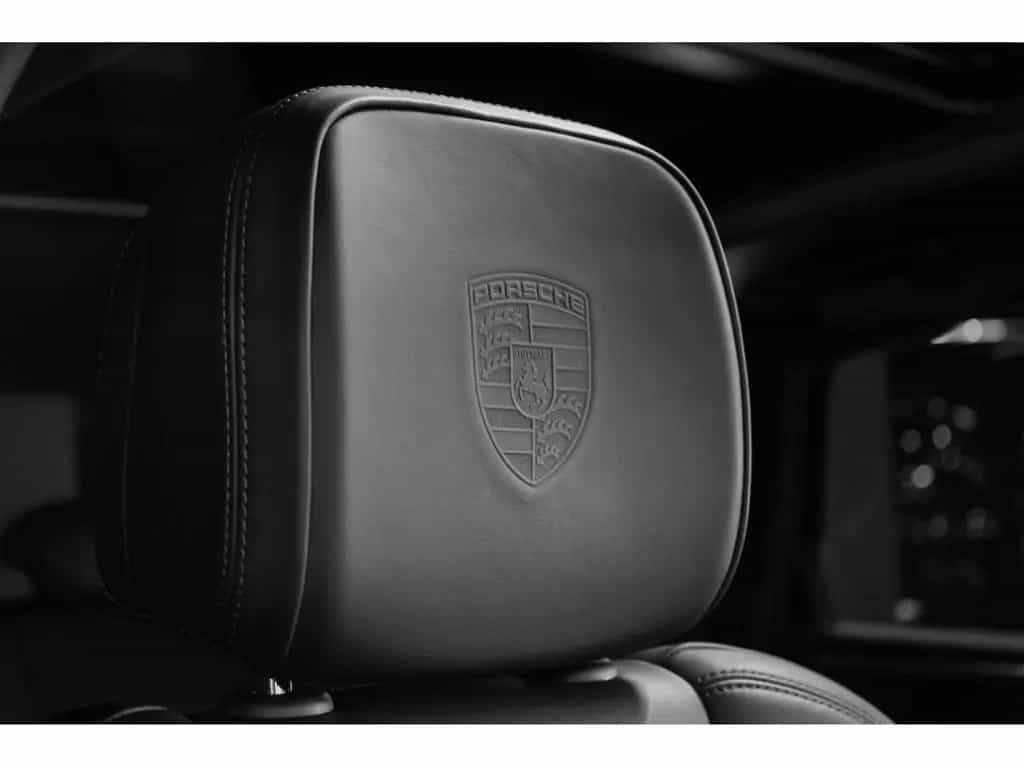 Porsche Macan S 11/2021-photo-22