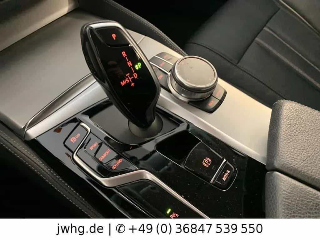 BMW 5 Series 520 d Touring Luxury Line|CockpPro|DriveProf|HUD 10/2020-photo-10