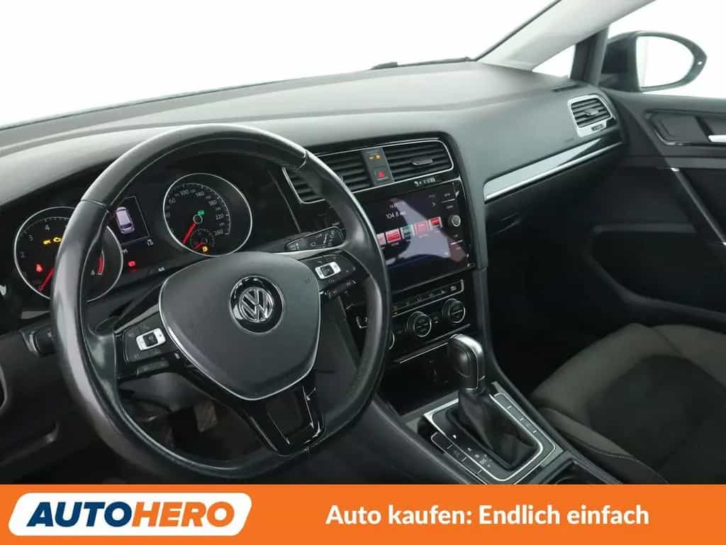 Volkswagen Golf VII 1.4 TSI Highline BM Aut.*LED*PDC*SHZ* 10/2017-photo-10