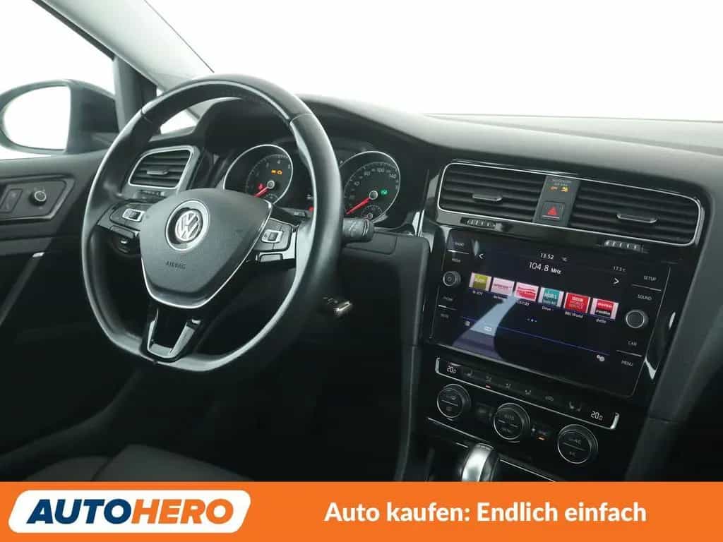 Volkswagen Golf VII 1.4 TSI Highline BM Aut.*LED*PDC*SHZ* 10/2017-photo-12