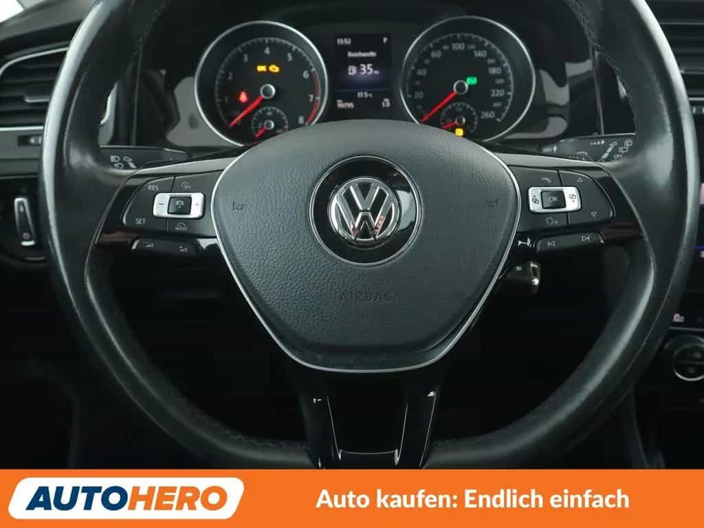 Volkswagen Golf VII 1.4 TSI Highline BM Aut.*LED*PDC*SHZ* 10/2017-photo-18