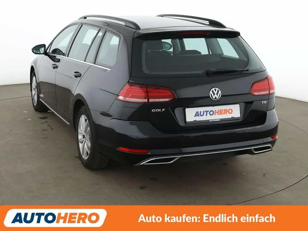 Volkswagen Golf VII 1.4 TSI Highline BM Aut.*LED*PDC*SHZ* 10/2017-photo-3