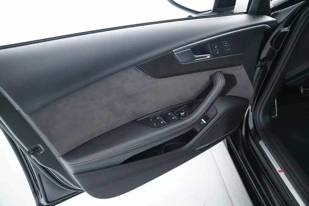 Audi RS4 AVANT 2.9TFSI QUATTRO CARBON --ALL BLACK-- 07/2019-photo-35
