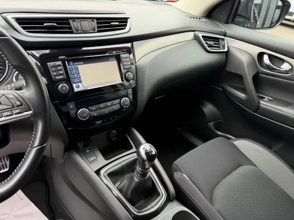 Nissan Qashqai N-Connecta*NAVI*CAM*PDC*SHZ*FSP*TÜV NEU* 11/2018-photo-11