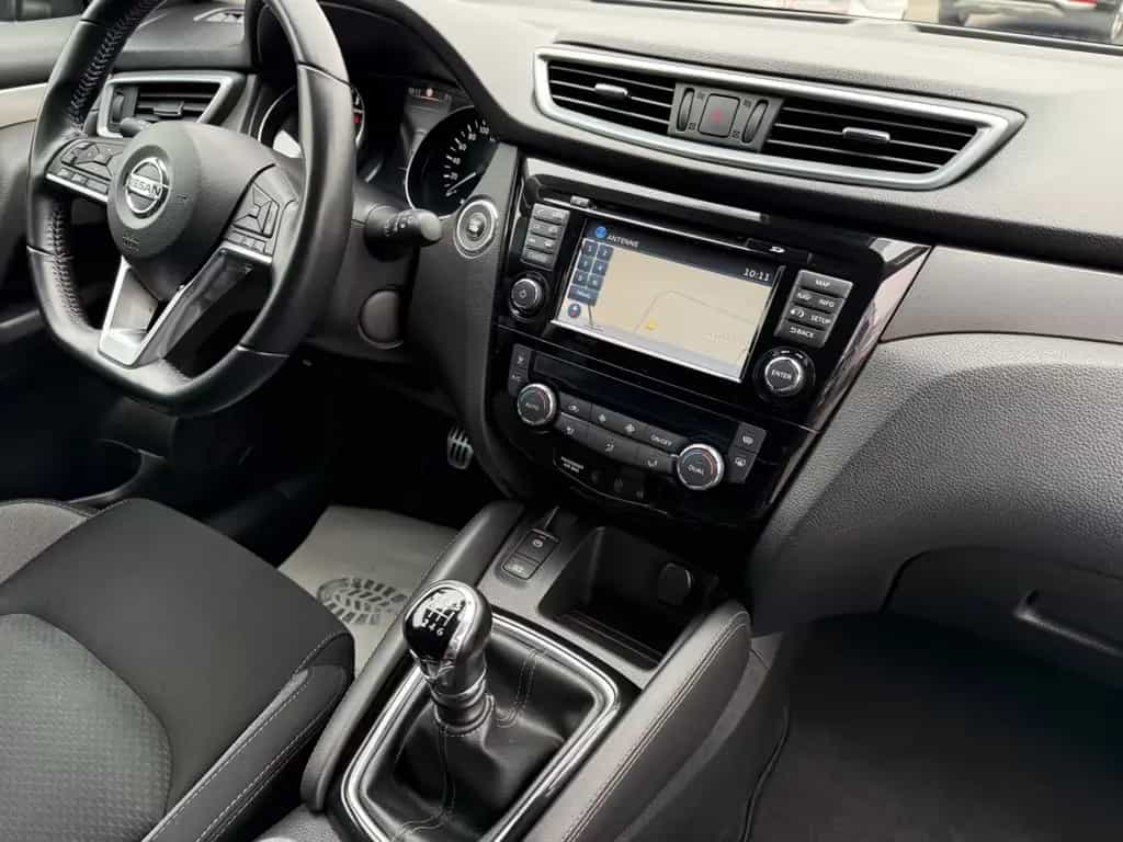 Nissan Qashqai N-Connecta*NAVI*CAM*PDC*SHZ*FSP*TÜV NEU* 11/2018-photo-16