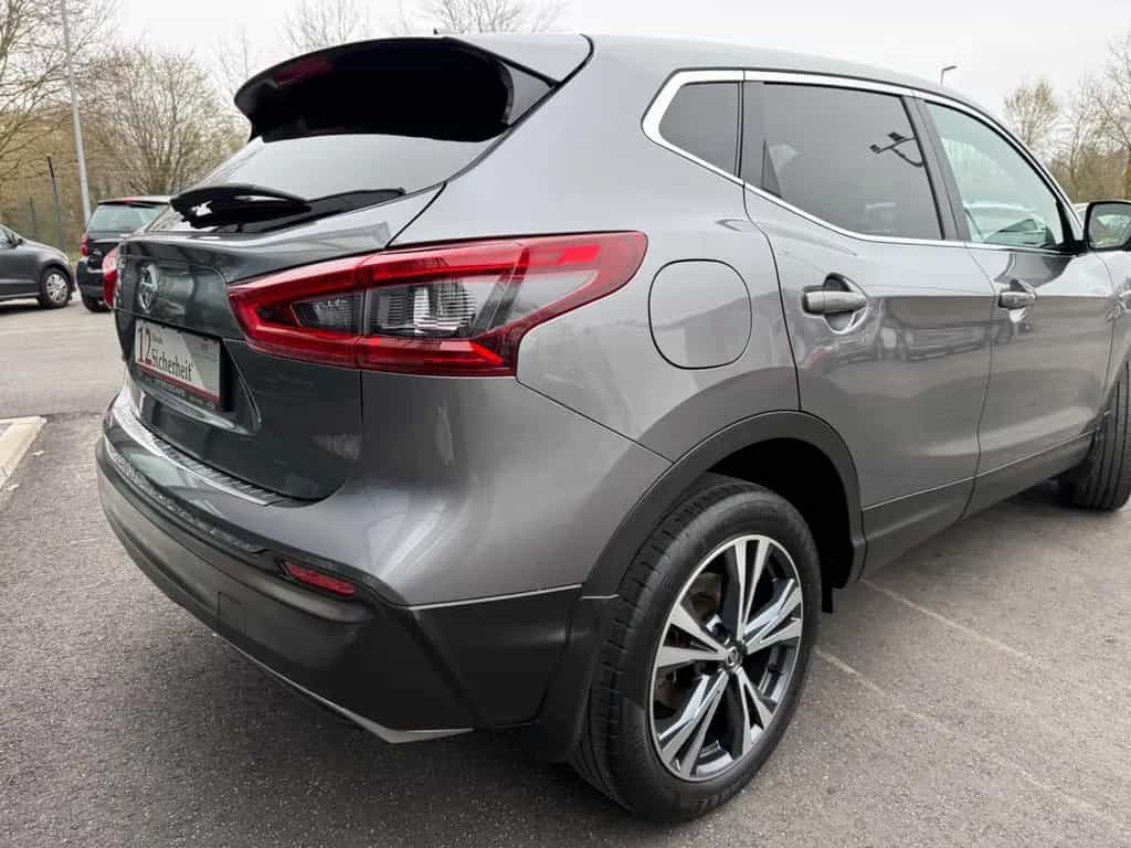 Nissan Qashqai N-Connecta*NAVI*CAM*PDC*SHZ*FSP*TÜV NEU* 11/2018-photo-21