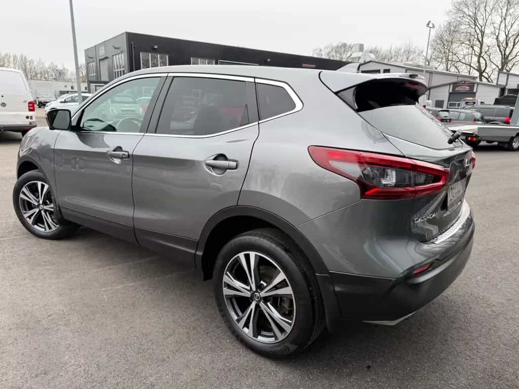 Nissan Qashqai N-Connecta*NAVI*CAM*PDC*SHZ*FSP*TÜV NEU* 11/2018-photo-3