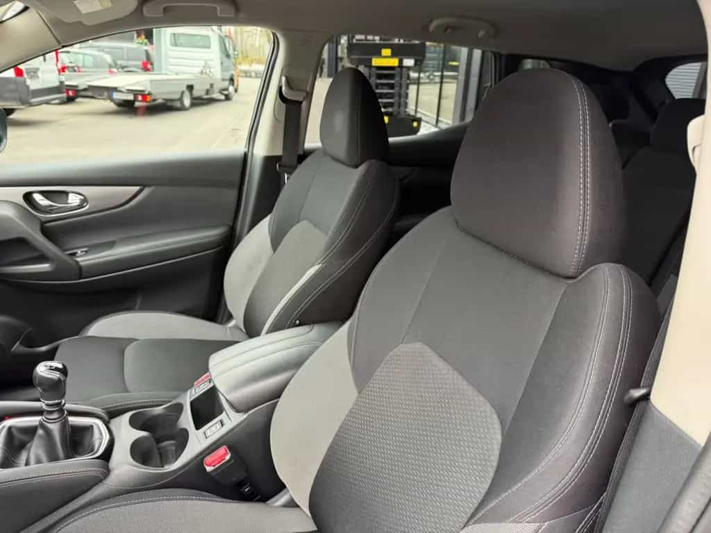 Nissan Qashqai N-Connecta*NAVI*CAM*PDC*SHZ*FSP*TÜV NEU* 11/2018-photo-7