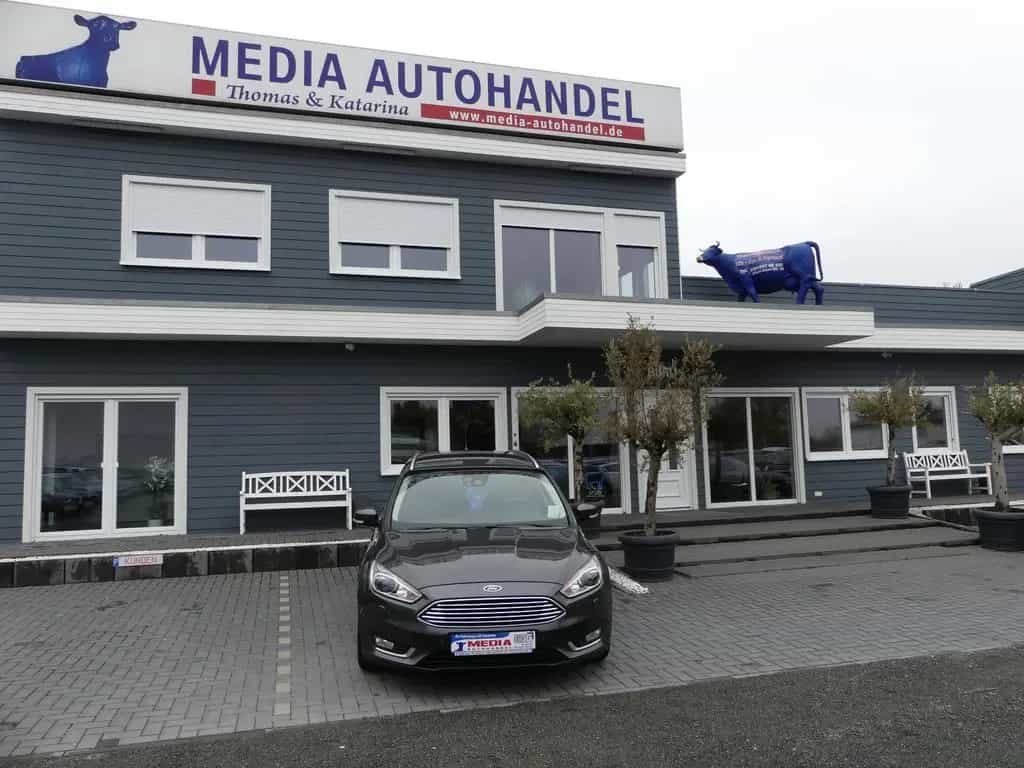 Ford Focus Turnier Titanium"80TKM" 03/2018-photo-0