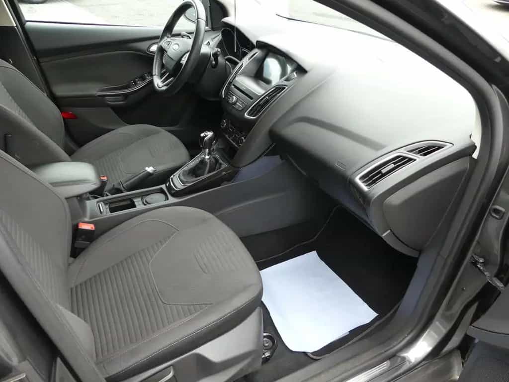 Ford Focus Turnier Titanium"80TKM" 03/2018-photo-10