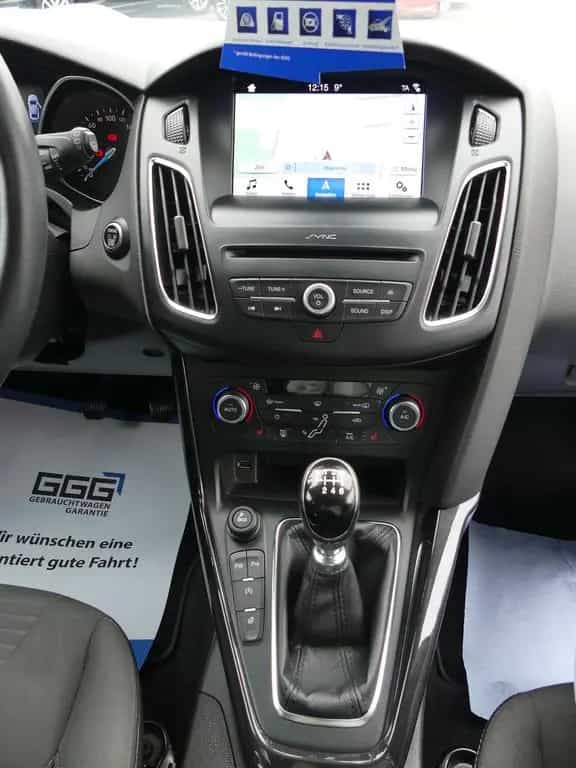 Ford Focus Turnier Titanium"80TKM" 03/2018-photo-12