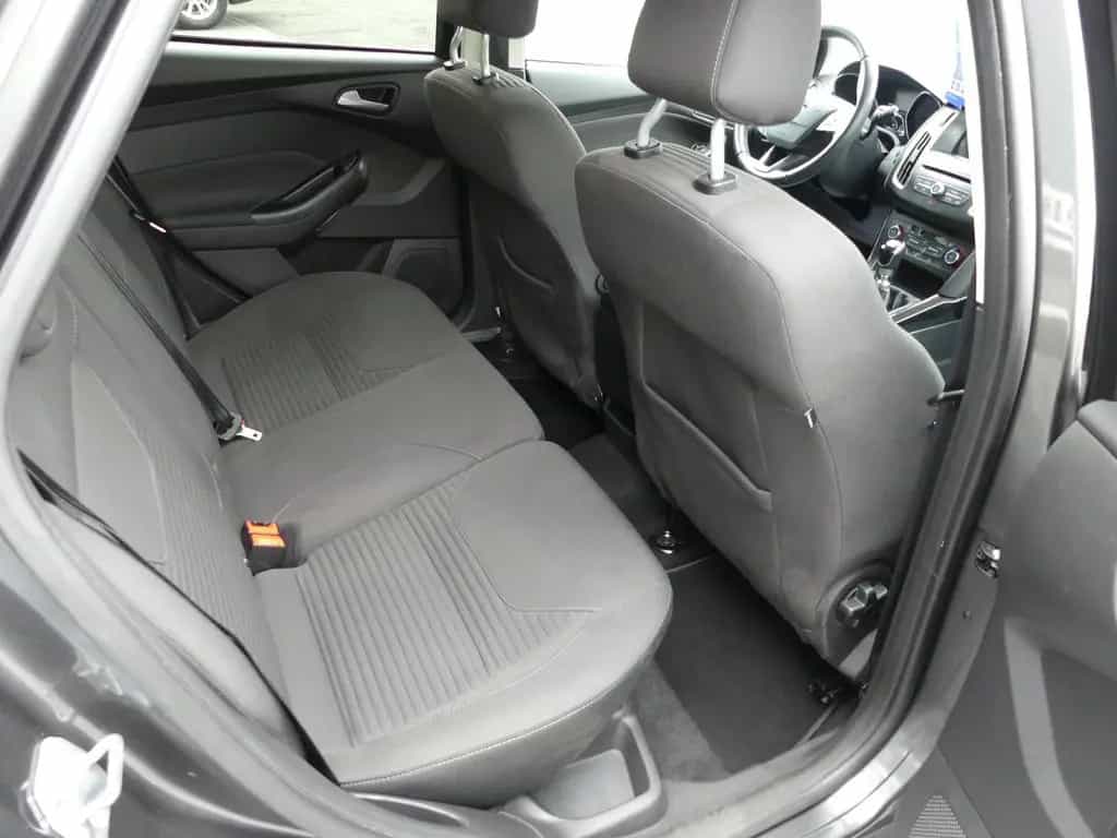 Ford Focus Turnier Titanium"80TKM" 03/2018-photo-15