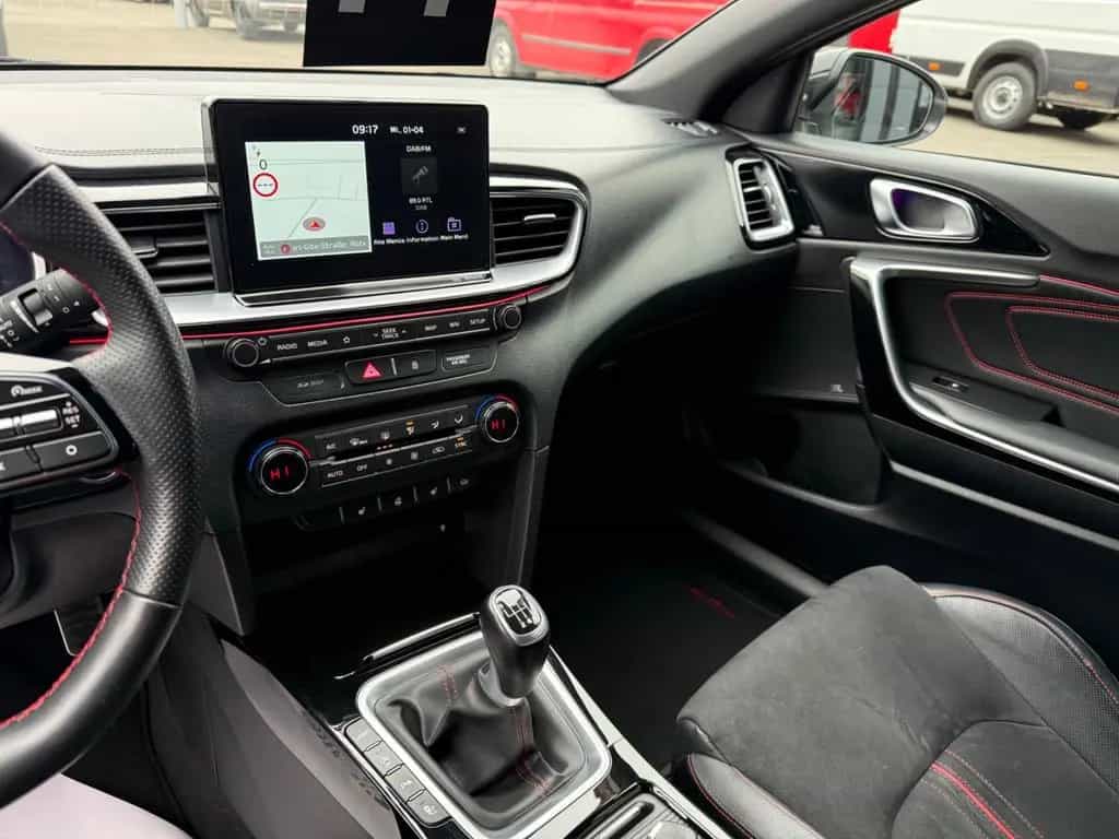 Kia pro cee'd GT*PANO*NAVI*LED*CAM*PDC*SHZ*APPLE CAR 03/2019-photo-11