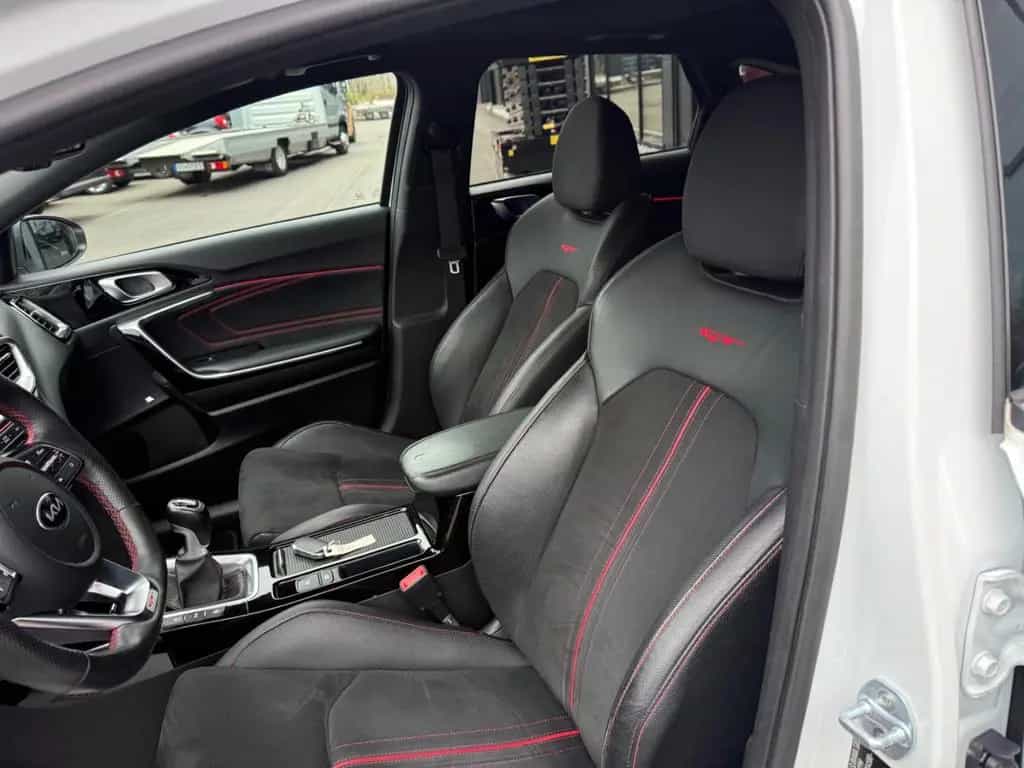 Kia pro cee'd GT*PANO*NAVI*LED*CAM*PDC*SHZ*APPLE CAR 03/2019-photo-7