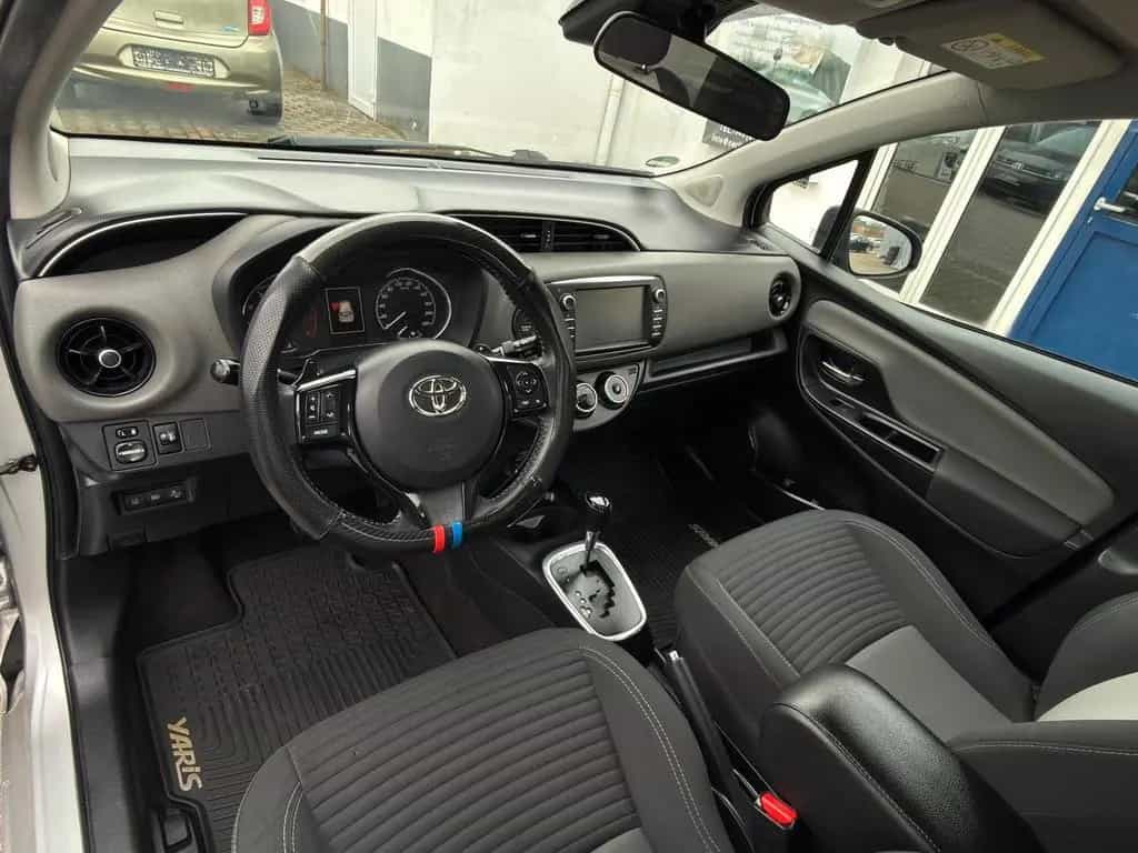Toyota Yaris 1.5 *1.HAND*KAMERA*SPURSYSTEM* 05/2019-photo-13