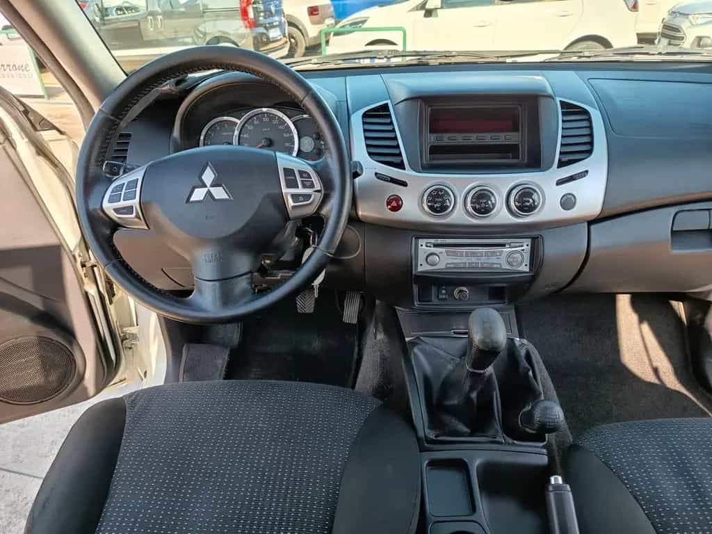 Mitsubishi L200 2.5 DI-D/178CV DC Intense Plus D 04/2014-photo-10