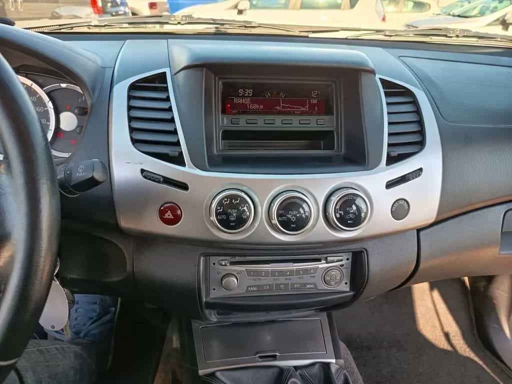Mitsubishi L200 2.5 DI-D/178CV DC Intense Plus D 04/2014-photo-13