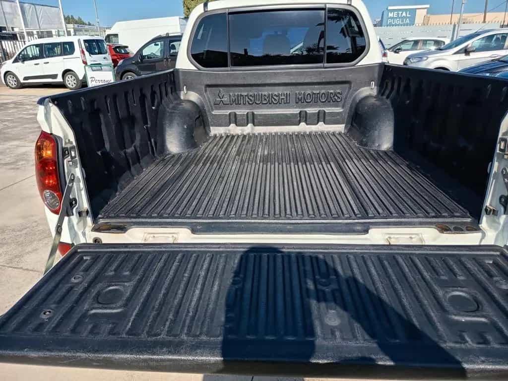 Mitsubishi L200 2.5 DI-D/178CV DC Intense Plus D 04/2014-photo-4