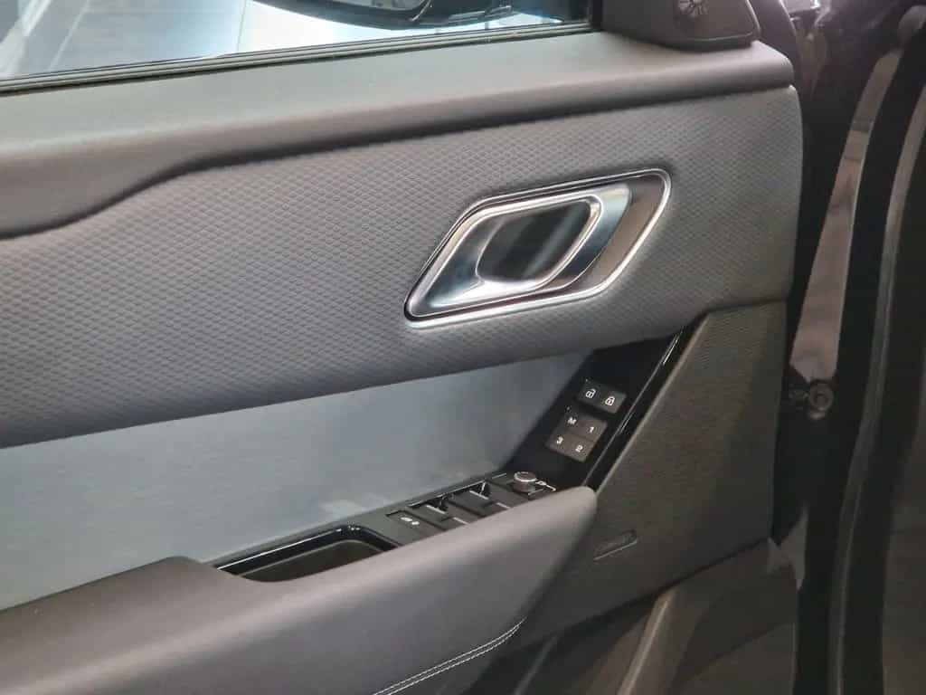 Land Rover Range Rover Rover Velar R-Dynamic SE 4x4 2,0*Matrix* 05/2023-photo-14