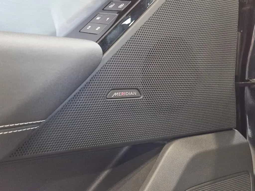 Land Rover Range Rover Rover Velar R-Dynamic SE 4x4 2,0*Matrix* 05/2023-photo-15