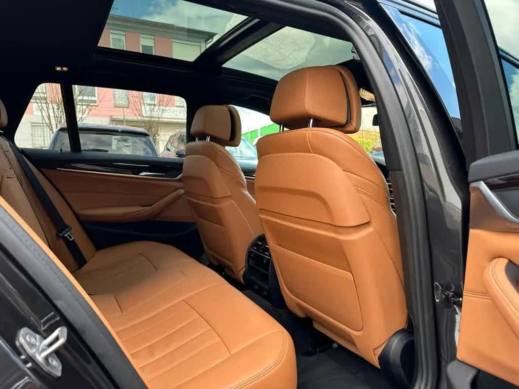 BMW 5 Series Sport DIGITACHO PANO ACC 360° SITZKLIMA 06/2019-photo-11