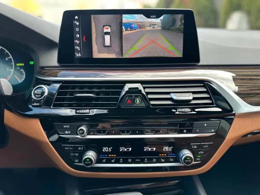 BMW 5 Series Sport DIGITACHO PANO ACC 360° SITZKLIMA 06/2019-photo-17