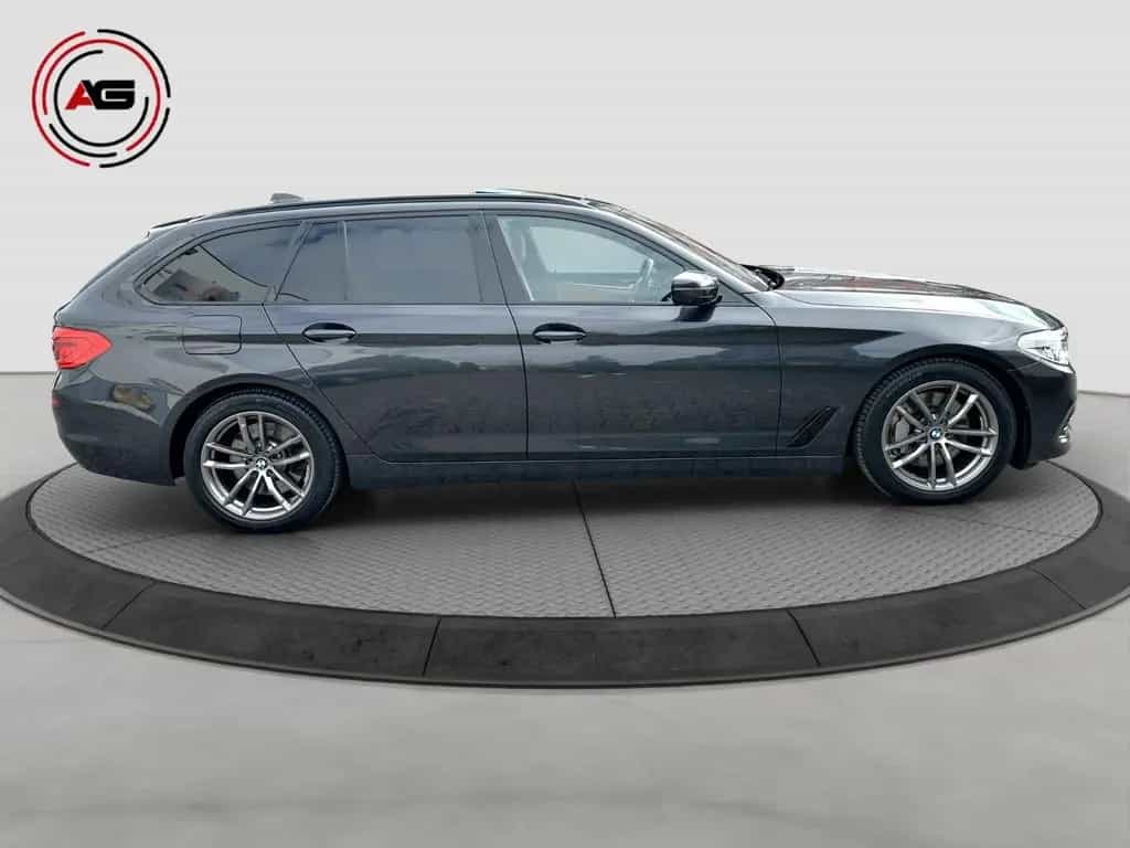 BMW 5 Series Sport DIGITACHO PANO ACC 360° SITZKLIMA 06/2019-photo-3