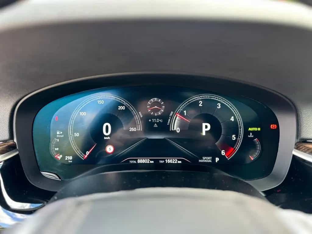 BMW 5 Series Sport DIGITACHO PANO ACC 360° SITZKLIMA 06/2019-photo-35