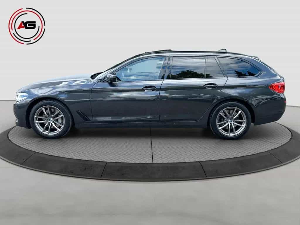 BMW 5 Series Sport DIGITACHO PANO ACC 360° SITZKLIMA 06/2019-photo-6