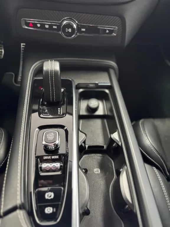 Volvo XC90 R Design AWD/1Hand/AHK/Kamera/8FACH 04/2020-photo-23