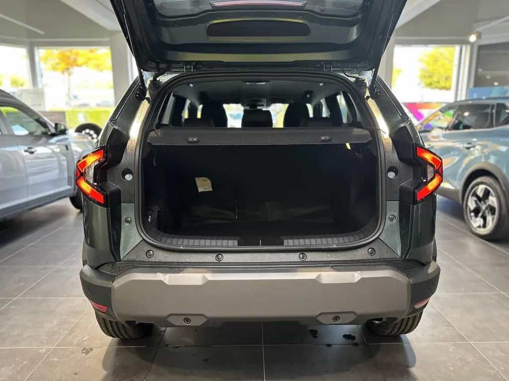 Dacia Duster mild hybrid 140PS Neuer Extreme 03/2026-photo-21