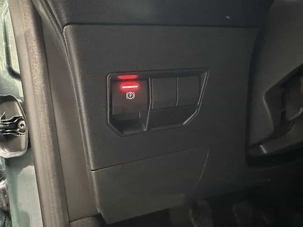 Dacia Duster mild hybrid 140PS Neuer Extreme 03/2026-photo-30