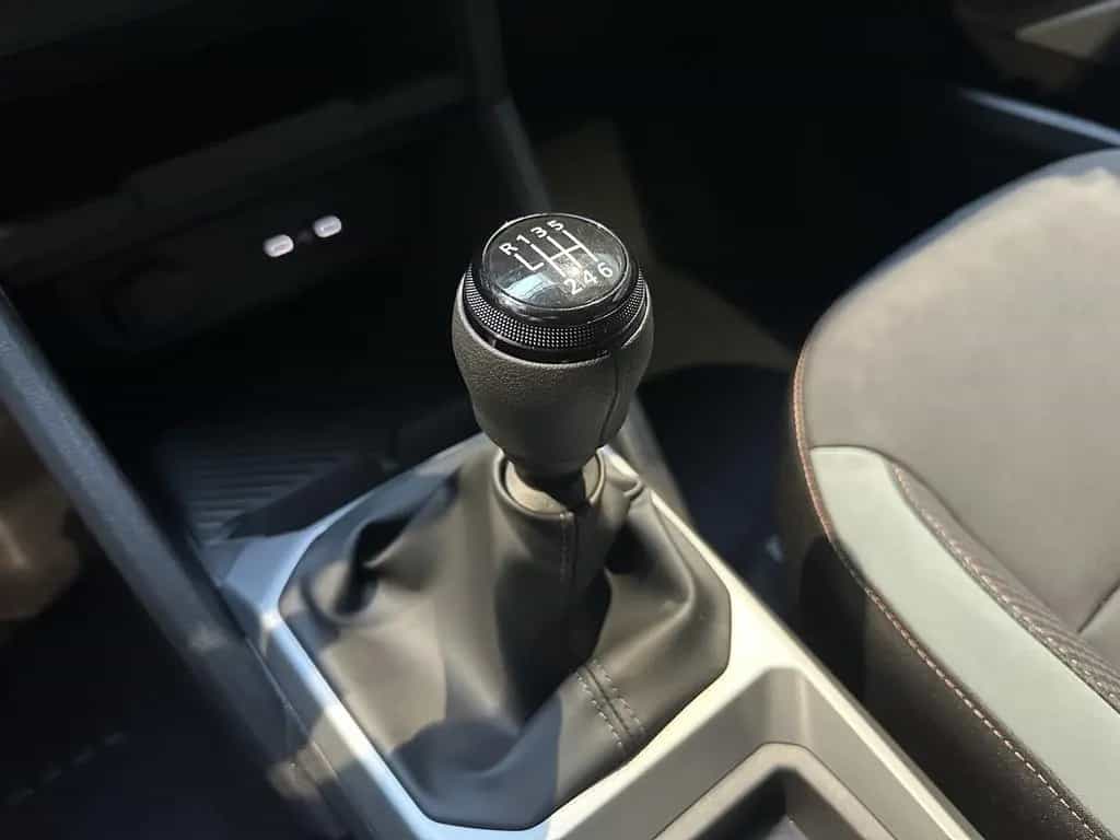 Dacia Duster mild hybrid 140PS Neuer Extreme 03/2026-photo-45