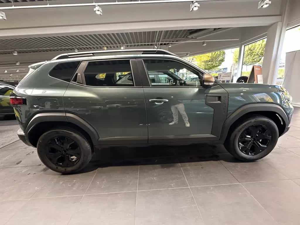 Dacia Duster mild hybrid 140PS Neuer Extreme 03/2026-photo-6