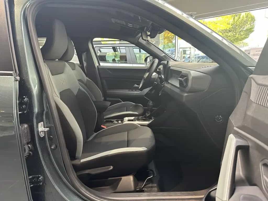 Dacia Duster mild hybrid 140PS Neuer Extreme 03/2026-photo-7