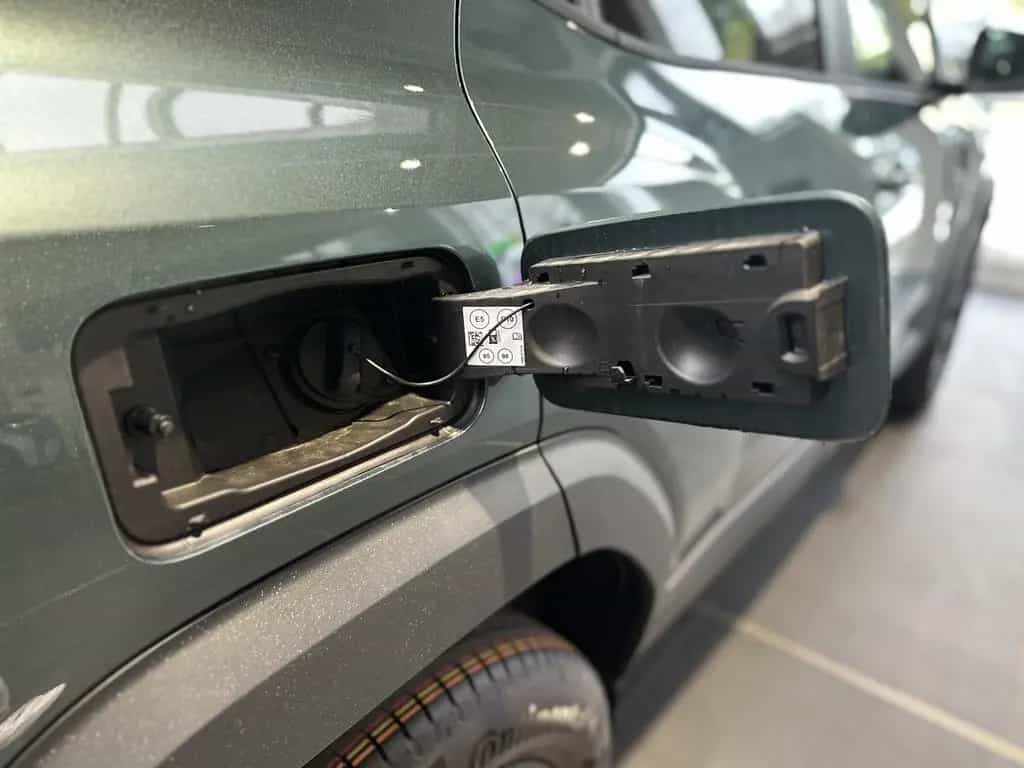 Dacia Duster mild hybrid 140PS Extreme 03/2026-photo-13