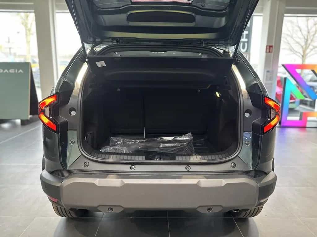 Dacia Duster mild hybrid 140PS Extreme 03/2026-photo-19