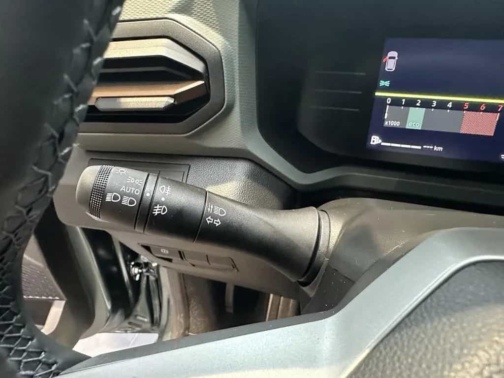 Dacia Duster mild hybrid 140PS Extreme 03/2026-photo-34
