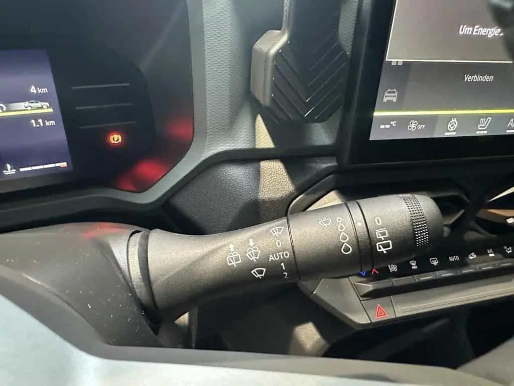 Dacia Duster mild hybrid 140PS Extreme 03/2026-photo-35