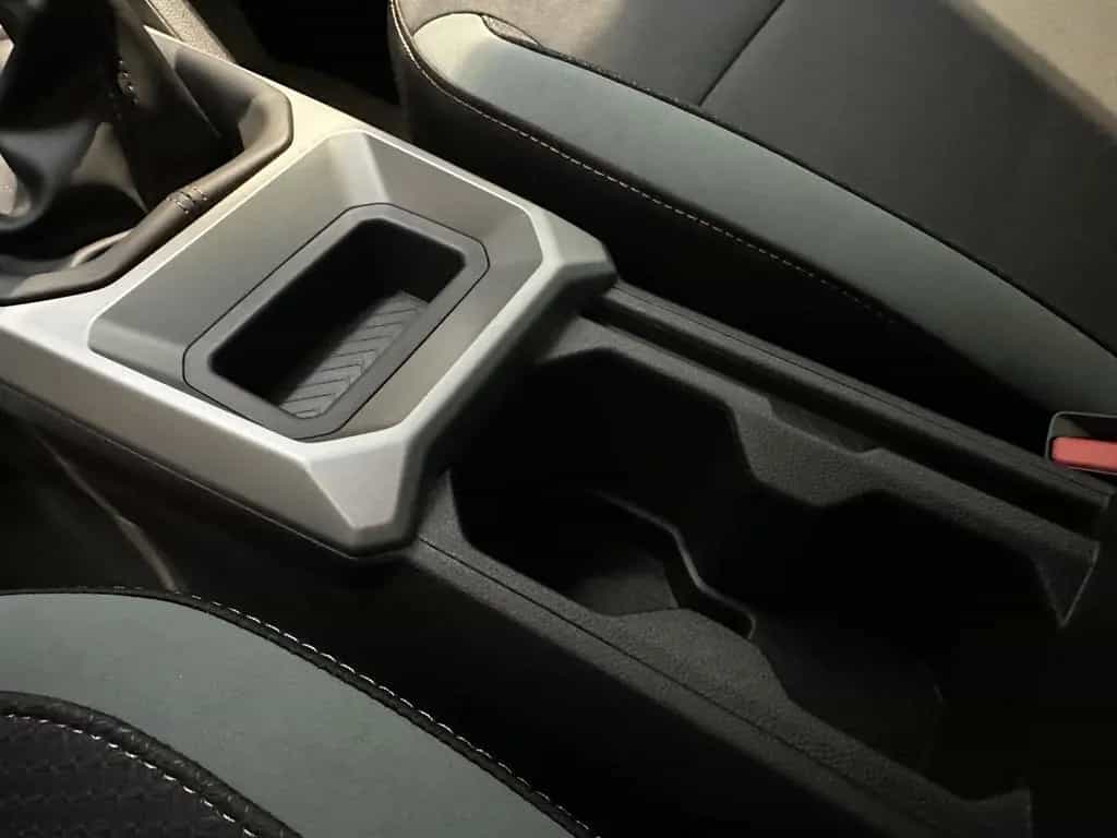 Dacia Duster mild hybrid 140PS Extreme 03/2026-photo-44